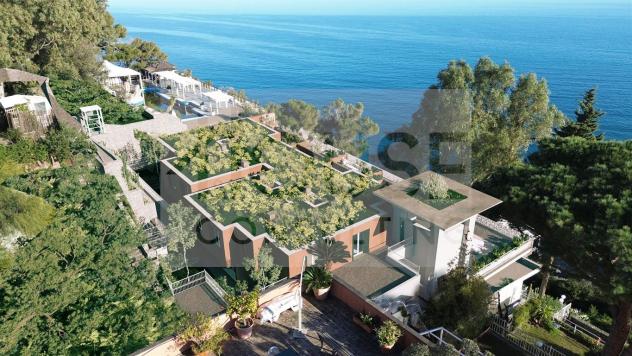 Trilocale fronte mare ai Piani d’Invrea