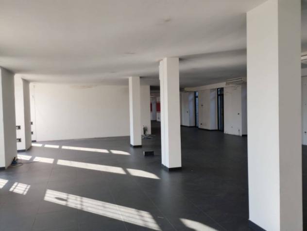 Immobile di 720 m² con 2 locali in vendita a Brescia - Foto 2