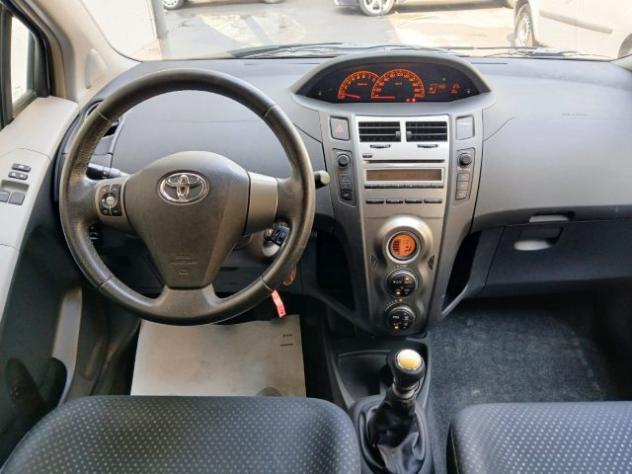 TOYOTA Yaris 1.3 5 porte Sol rif. 23887173 - Foto 8