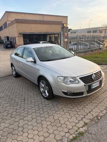 Volkswagen Passat 2.0 TDI DPF Highline - Foto 2