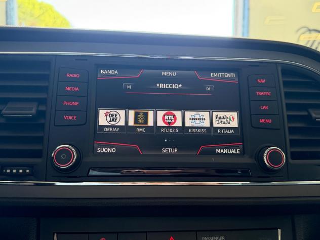 SEAT LEON X-PERIENCE 1.6 110CV TETTO NAVI CRUISE ANNO 2015 - Foto 10