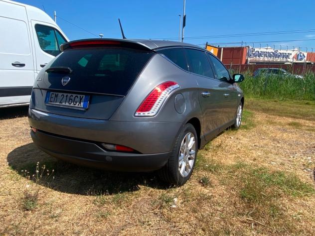 Lancia Delta 1.6 MJT DPF Gold - Foto 4