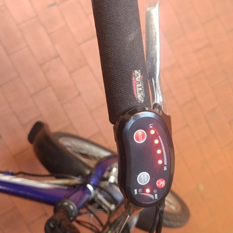 Vendo bicicletta a tre ruote con pedalata assistita - Foto 3