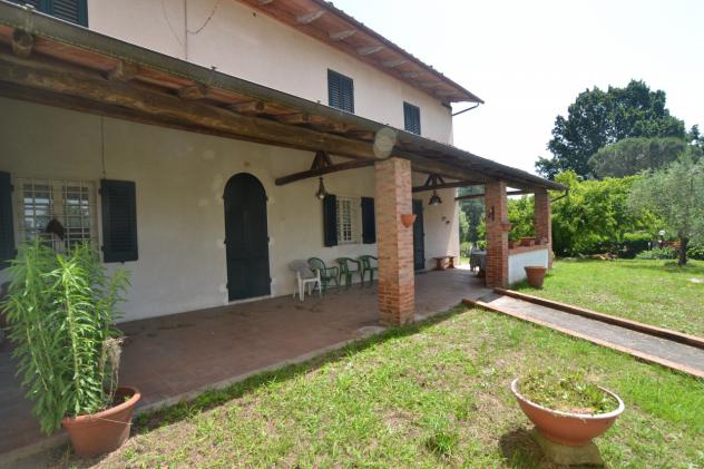 RUSTICO di 8 vani e di 300 mq (ALTOPASCIO - Ponte alla Ciliegia) rif. 3081 - Foto 4