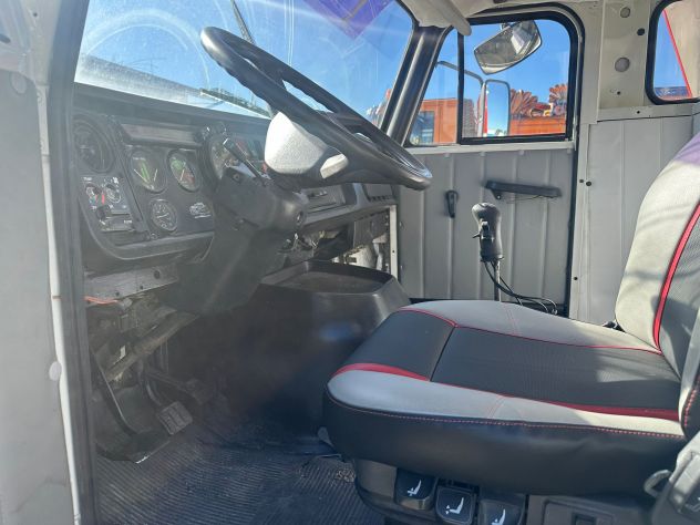 VOLVO N12 6X4 RIBALTABILE TRILATERALE - Foto 6
