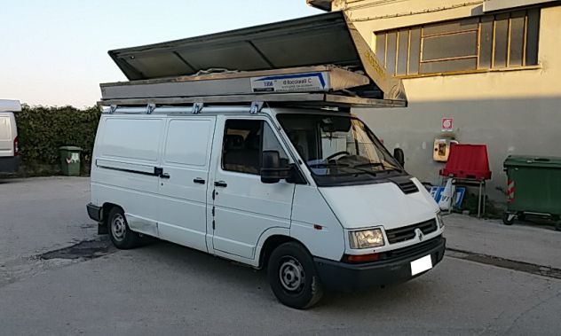 Renault Trafic 2.1 D PL Tenda 8x5 Ambulanti