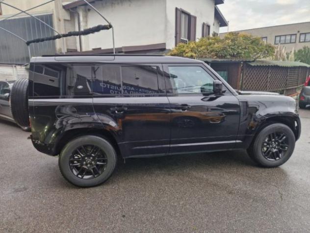 LAND ROVER Defender 110 3.0D I6 300 CV AWD X-Dynamic rif. 23982928 - Foto 4