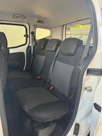 Fiat Qubo 1.3 MJT 95 CV Trekking - Foto 10
