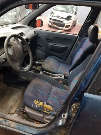 DAIHATSU TERIOS 1.3i 16V 4WD DX G.Traino - Foto 10