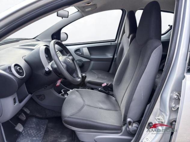 TOYOTA Aygo 1.0 5 porte Now - PER OPERATORI DEL SETTORE rif. 24174364 - Foto 9