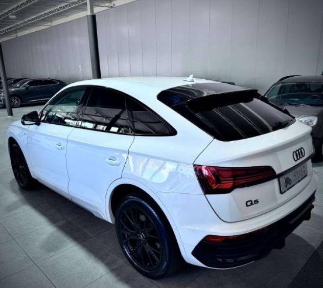 Audi Q5 SPBK 2.0 TDI 204CV Quattro S-Tronic S-Line - Foto 8