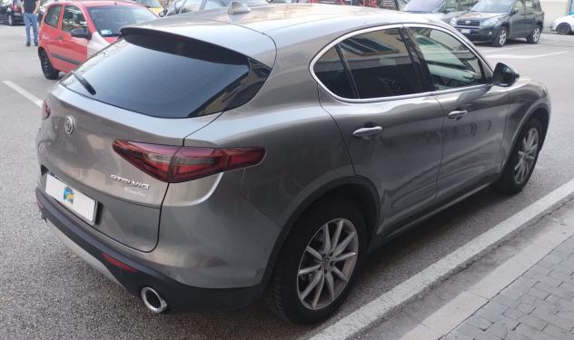 Alfa Romeo Stelvio 2.2 Turbodiesel 210 CV AT8 Q4 Executive - Foto 8