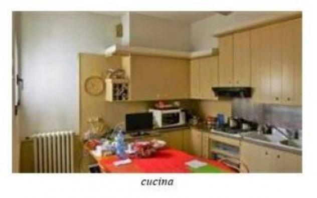 Immobile in asta di 169 m² con più di 5 locali in vendita a Cantù - Foto 2