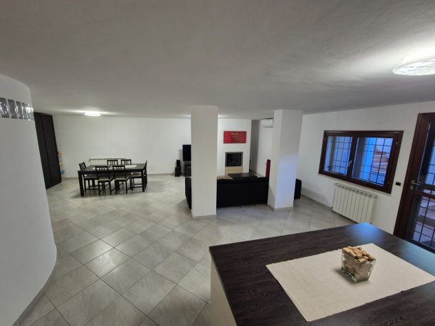 Villino a schiera in ottime condizioni, abitabile subito - Foto 7