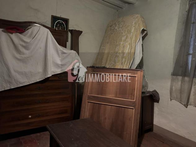 CASA SEMINDIPENDENTE CON AMPIO RUSTICO E GIARIDNO INTERNO - Foto 15