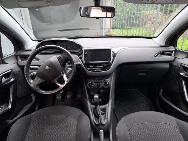 Peugeot 208 1.2 PureTech 82CV– SOLO 25.000 km – Pari al Nuovo – Unico Proprietar - Foto 4