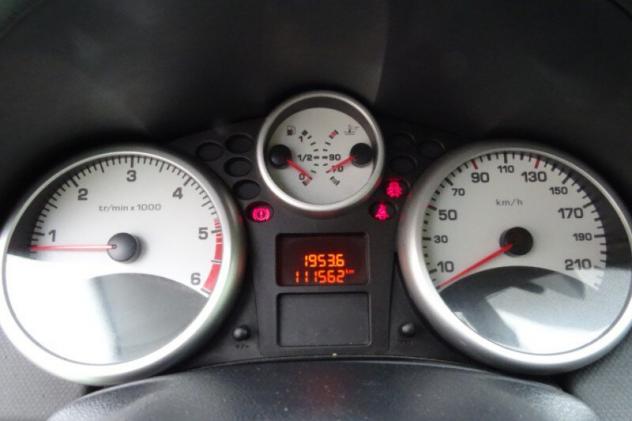 Peugeot 207 1.4 HDi 70CV FAP 5p. X Line - Foto 10