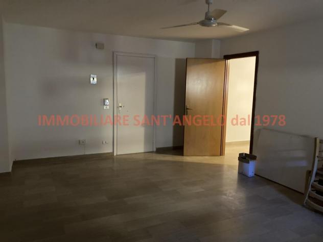 Via Atenea 123 ufficio in palazzo prestigioso con ascensore e portiere - Foto 4