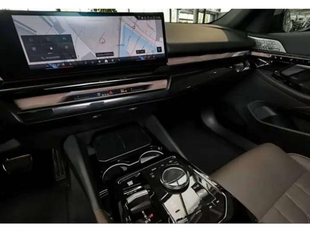 BMW 530 530e xDrive Touring Msport Pro/360°/Bowers & Wilki rif. 24074103 - Foto 9