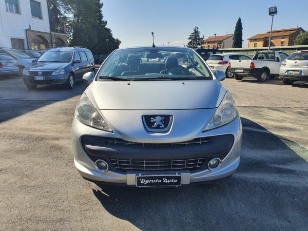 Peugeot 207 1.6 HDi 110CV CC Fine - Foto 8