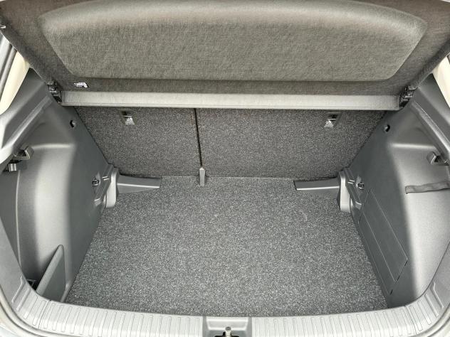 Škoda Fabia 1.0 tsi Your Way 95cv - Foto 10