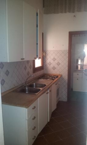 Via XX Settembre, p.t. mq 80ca due livelli con veranda interna, necessita di ristrutturazione. Euro 59 mila CL G - Foto 2