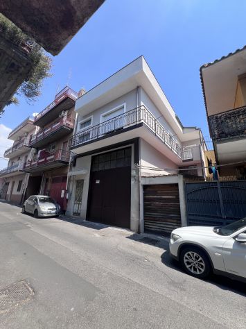 casa indipendente in vendita a San Giovanni la Punta