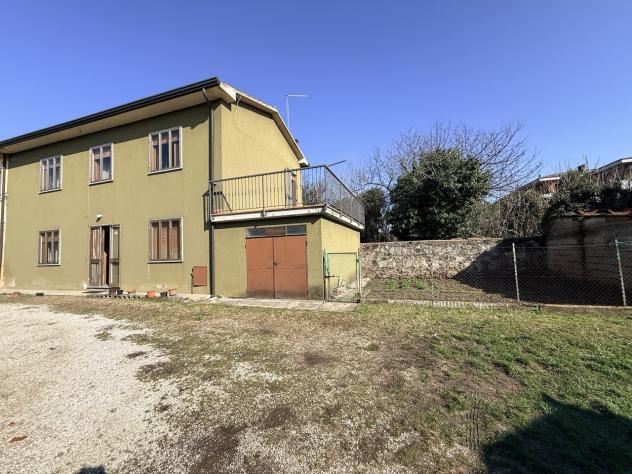 Porzione di casa in vendita a Montebello Vicentino