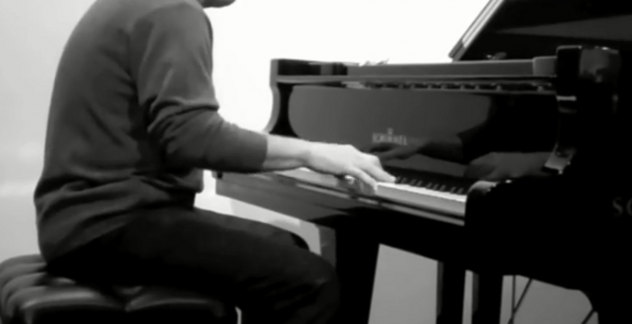 Maestro laureato e concertista per lezioni di pianoforte