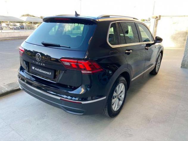 VOLKSWAGEN Tiguan 2.0 TDI 150 CV SCR DSG Life rif. 23795491 - Foto 5