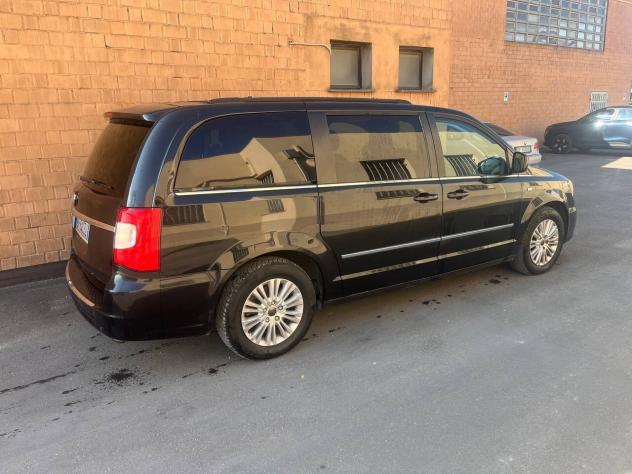 Lancia Voyager 2.8 TD Gold 163 CV Cambio Nuovo - Foto 3
