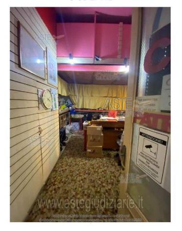 IMMOBILI-IMMOBILE COMMERCIALE-Via dei Mille, 44, 84091 Battipaglia SA, Italia - Foto 3