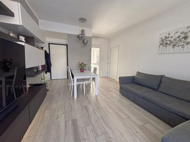 Lissone vicino stazione e centro recente trilocale cucina abitabile e box doppio - Foto 12