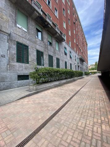VENDESI, NEL CUORE DEL QUARTIERE NOLO DI MILANO IN VIA VENINI 14 SPLENDIDO BILOCALE DI CIRCA 50 MQ APPENA RISTRUTTURATO E COMPLETAMENTE ARREDATO L' - Foto 3