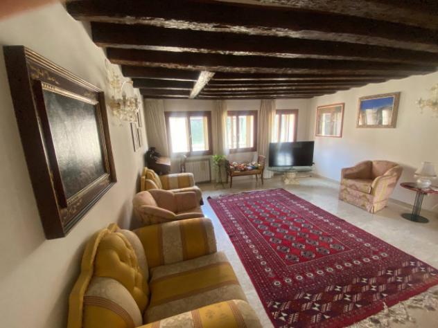 Appartamento di 141 m² con più di 5 locali in vendita a Venezia - Foto 3