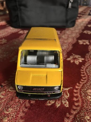 Modellino vintage Fiat daily 30.8 schoolbus - Foto 3