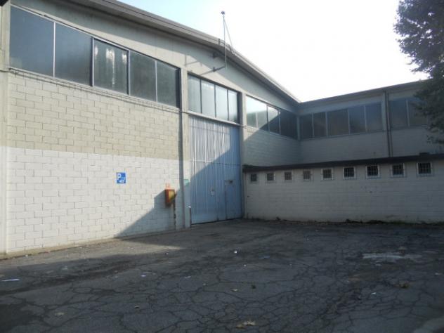 Immobile di 4300 m² con 1 locale in affitto a Settimo Milanese