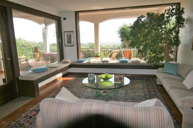 Villa in vendita a Castelnuovo Magra 500 mq Rif: 981157