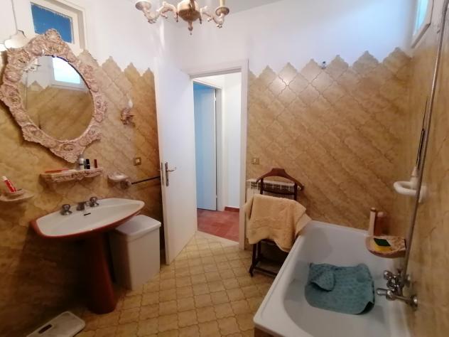 APPARTAMENTO di 3 vani e di 103 mq (SEMPRONIANO) rif. SEMPRCENTRO - Foto 18