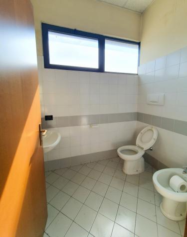 Oltre 3 vetrine in vendita a Marmirolo - Foto 15