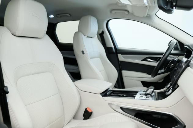 Jaguar F-Pace F-Pace 2.0d i4 mhev R-Dynamic S awd 204cv auto - Foto 3