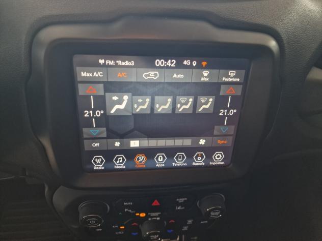Jeep Renegade 4Xe 190CV Limited - Foto 8