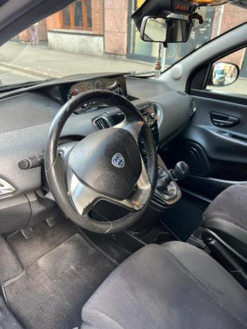 LANCIA Ypsilon APERTI AD AGOSTO rif. 24021660 - Foto 5