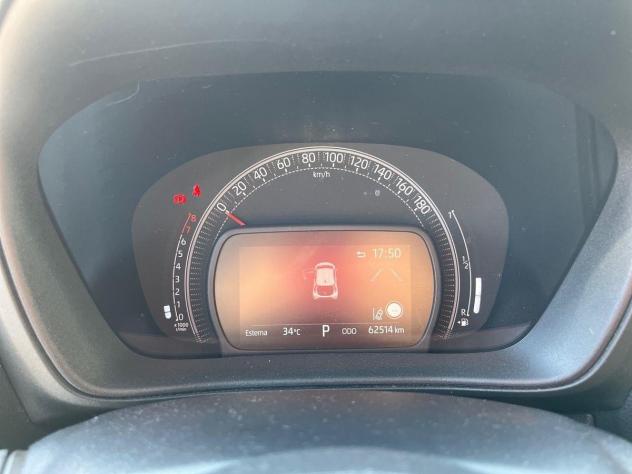 Toyota Aygo X 1.0B (72 CV) Lounge S-CVT - Foto 8