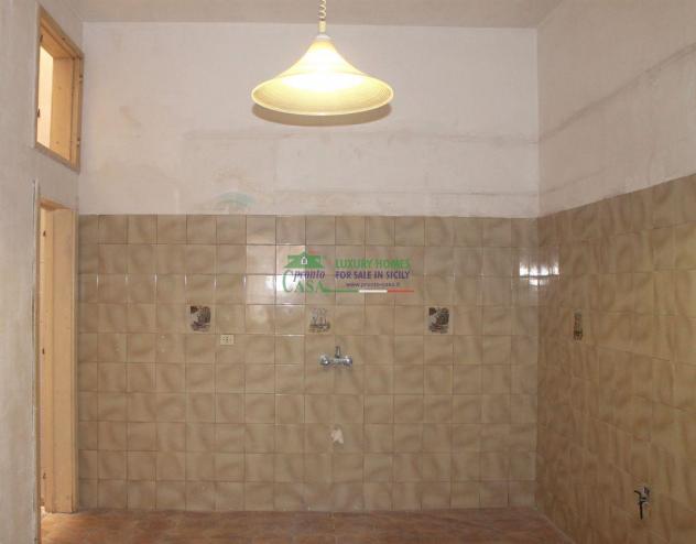 Rif 1318 : Appartamento 83 mq piano terra da ristrutturare , Pozzallo. - Foto 3