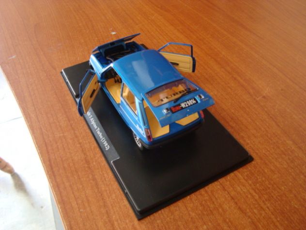 Auto Vintage Deluxe Collection 1/24 Renault 5 Turbo (con difetto) - Foto 2