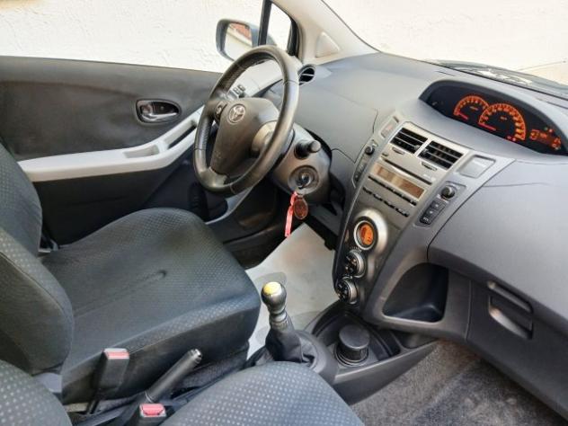 TOYOTA Yaris 1.3 5 porte Sol rif. 23887173 - Foto 10