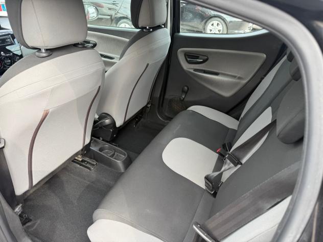 Lancia Ypsilon 1.2 69 CV 5 porte GPL Ecochic Silver - Foto 8
