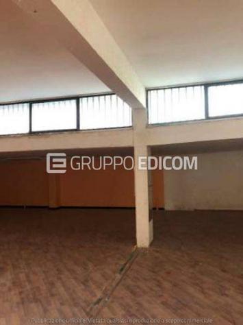Magazzini e locali di deposito di 238 mq in vendita a Terni - Rif. 4556257 - Foto 2
