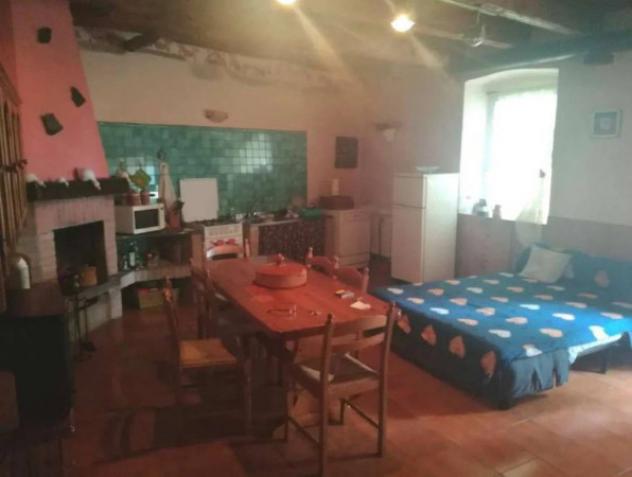 Immobile in asta di 135 m² con più di 5 locali in vendita a Blessagno - Foto 2